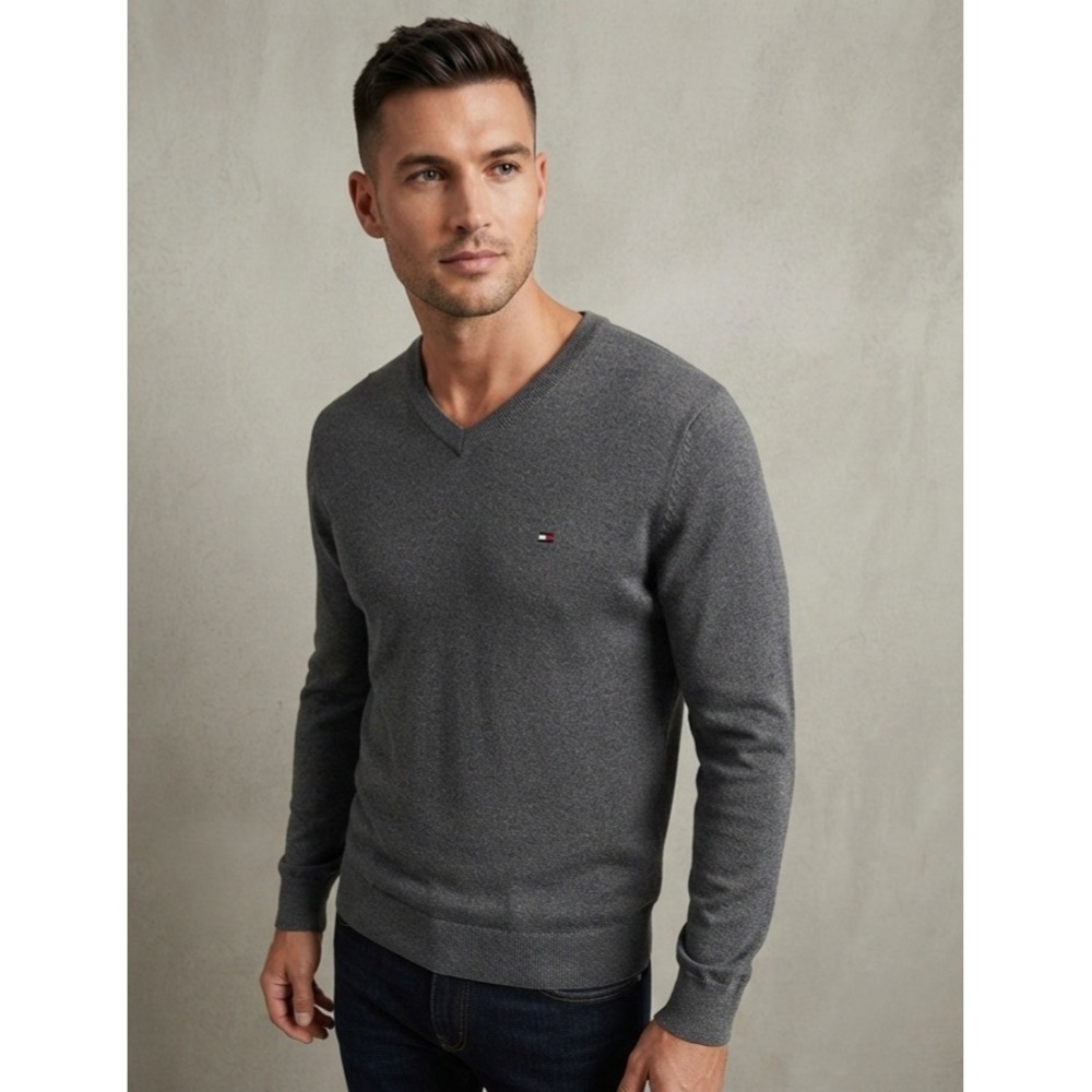 Tommy Hilfiger Cotton V-Neck Classic Logo Knit Sweater Gray Large